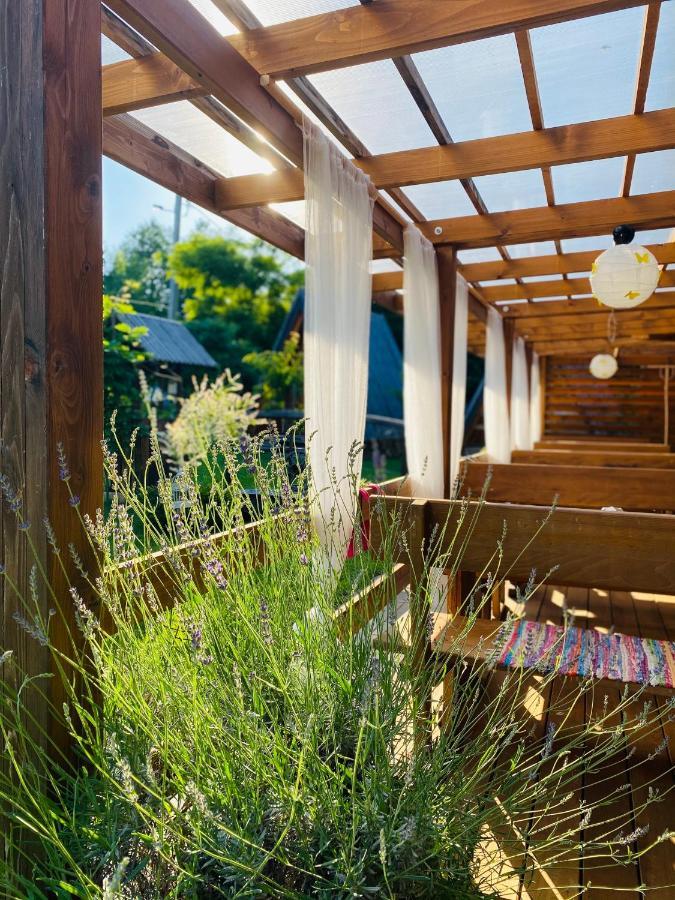 Rooms & Glamping Lana Haus Licko Petrovo Selo Exteriör bild