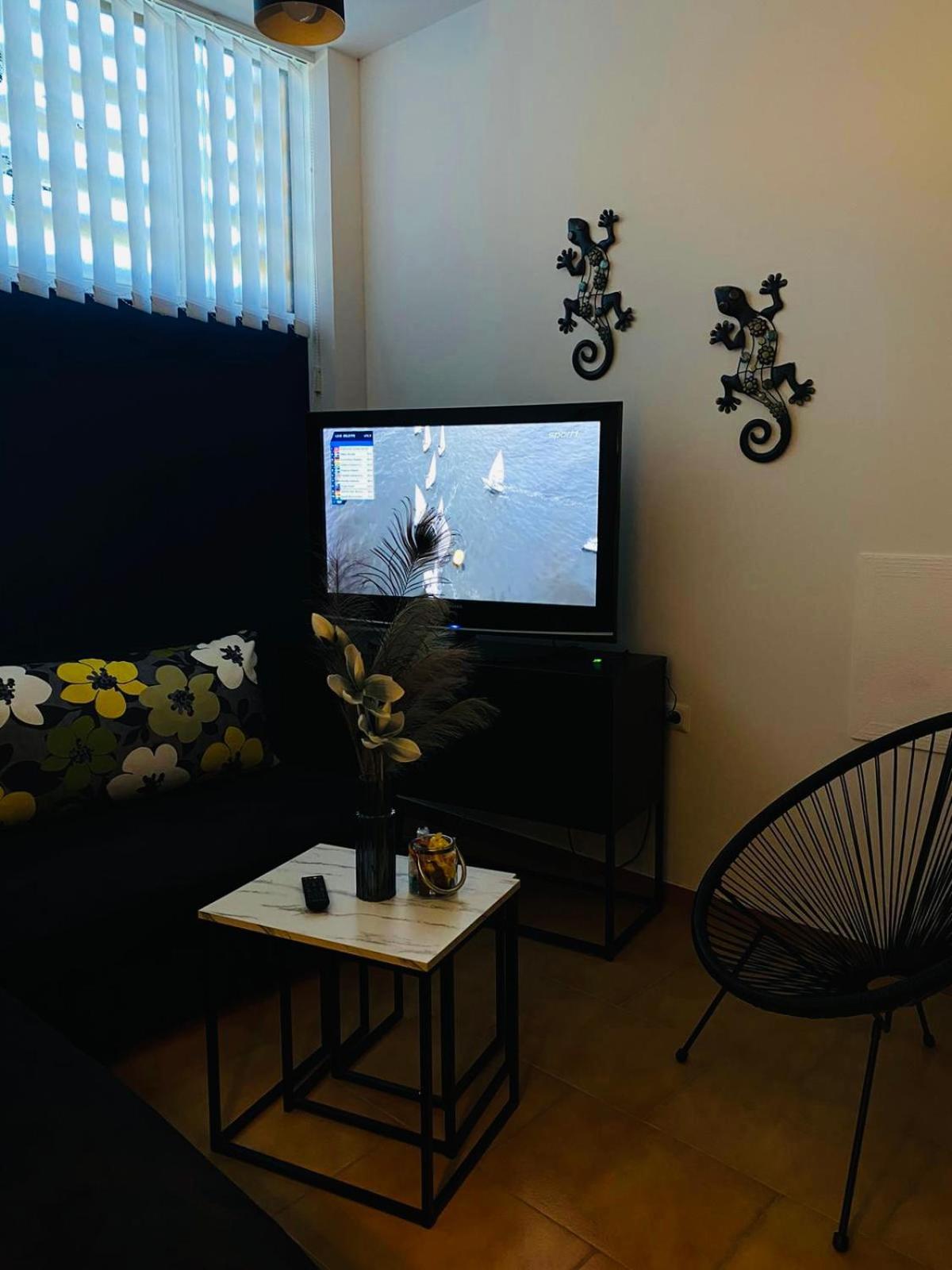 Rooms & Glamping Lana Haus Licko Petrovo Selo Exteriör bild
